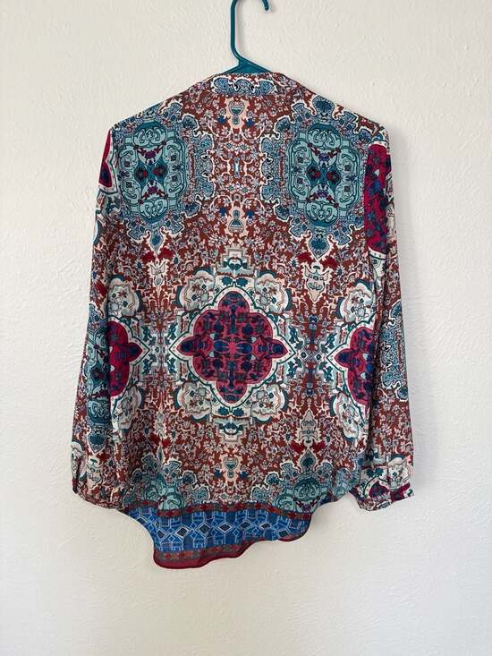 OLIVACEOUS Intricate Mandala Paisley Print Boho V-Neck Blouse Size Medium - Picture 6 of 6